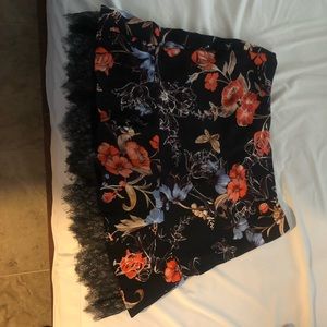 Dark floral skirt with black lace trim 🖤